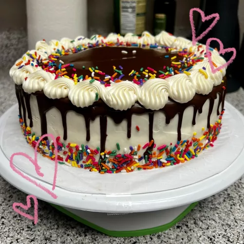 Do any other littles like to bake? 😃🎂