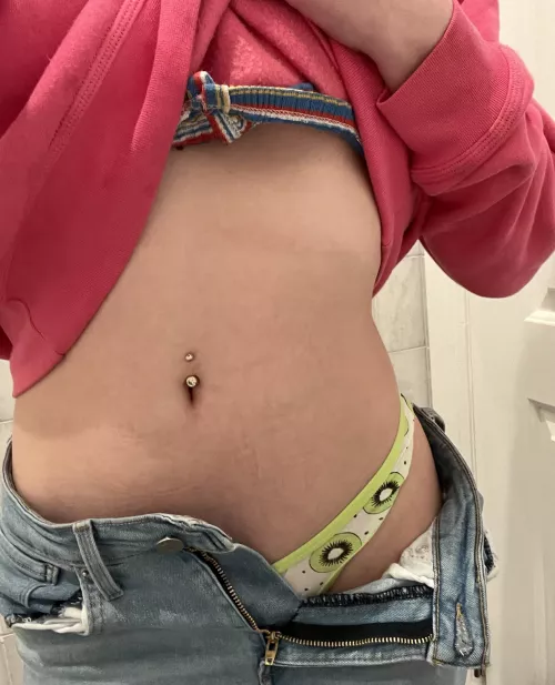 do i have a cute belly button?