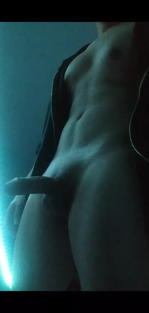 Do I look good with this light?