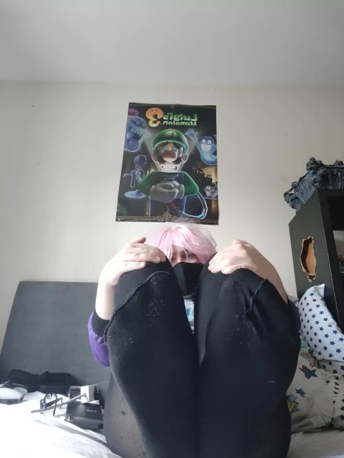 do they look good in these tights ~ there's a little spot for something to come through and fuck em~ π