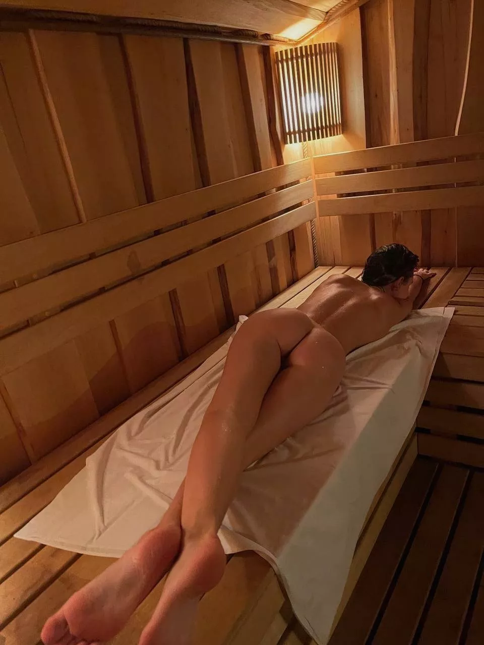 Do you eat ass on the first date?