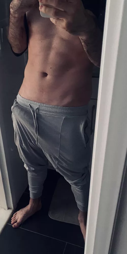 Do you like gray sweatpants?