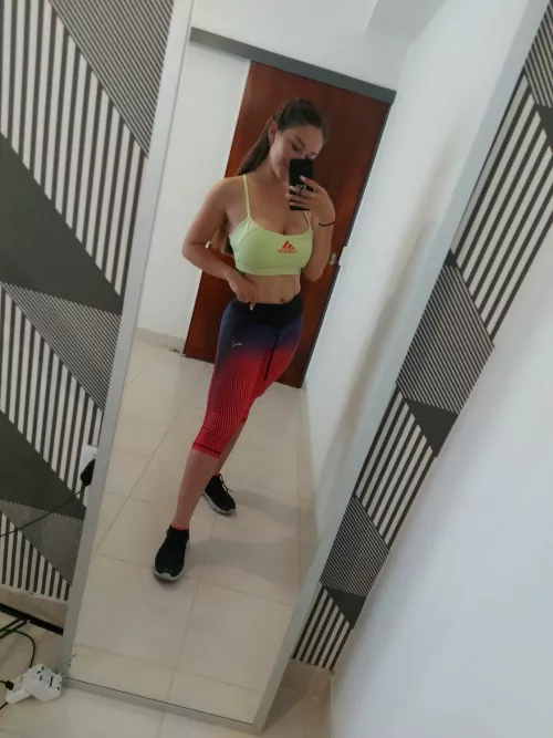 Do you like my outfit for the gym?