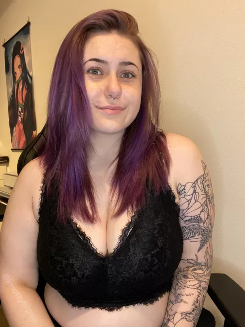 Do you like my purple hair? ☺️💜