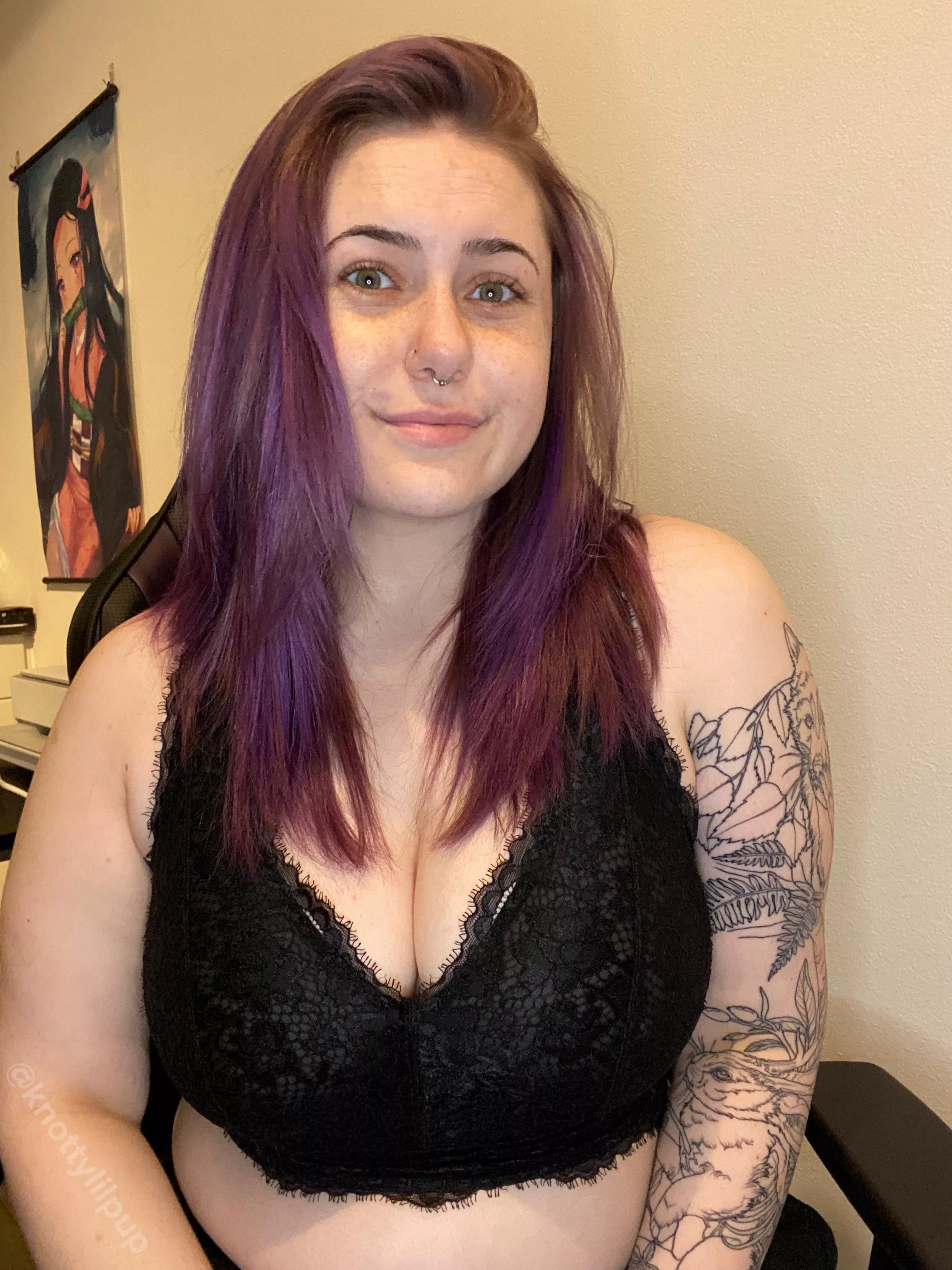 Do you like my purple hair? ☺️💜