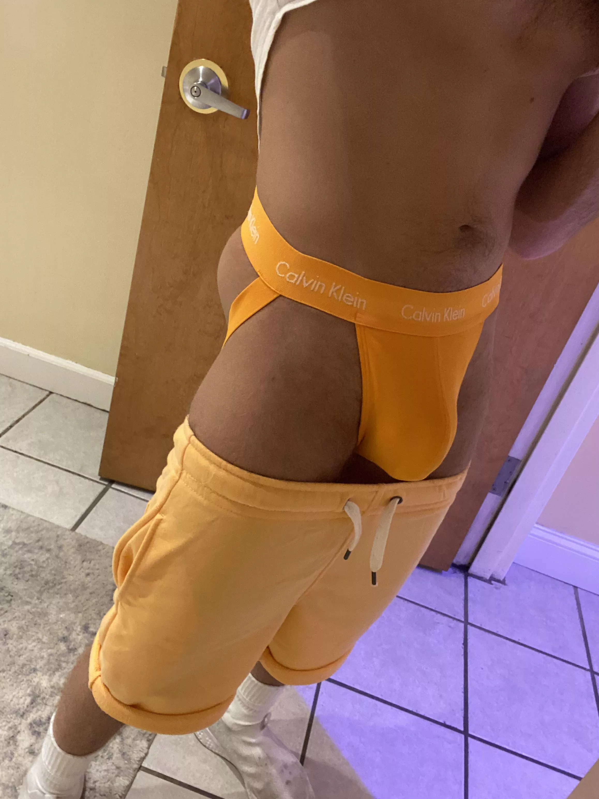 Do you like to match your undies to your outfit!?