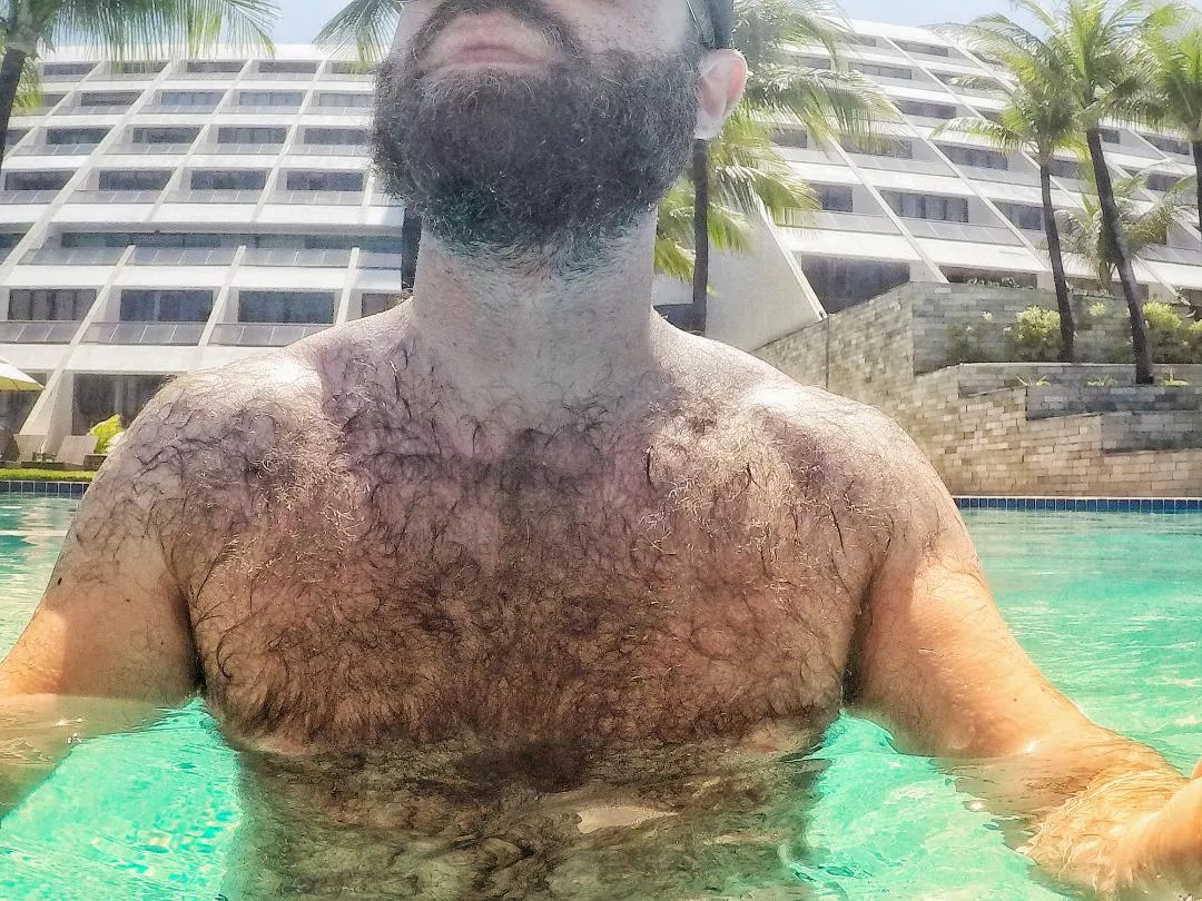 Do you like to swim? 🐼💦