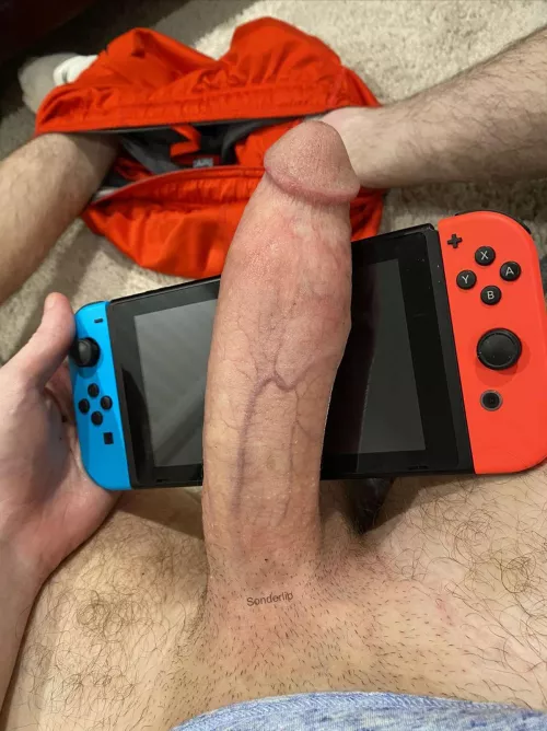 Do you like your guys hung and nerdy? 👀