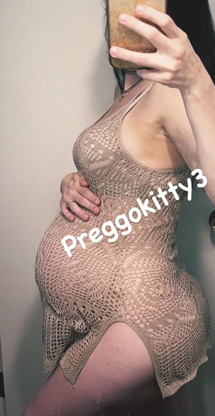 Do you think it’s okay for me to go out in this dress at 37 weeks? My baby daddy doesn’t think so 🥺