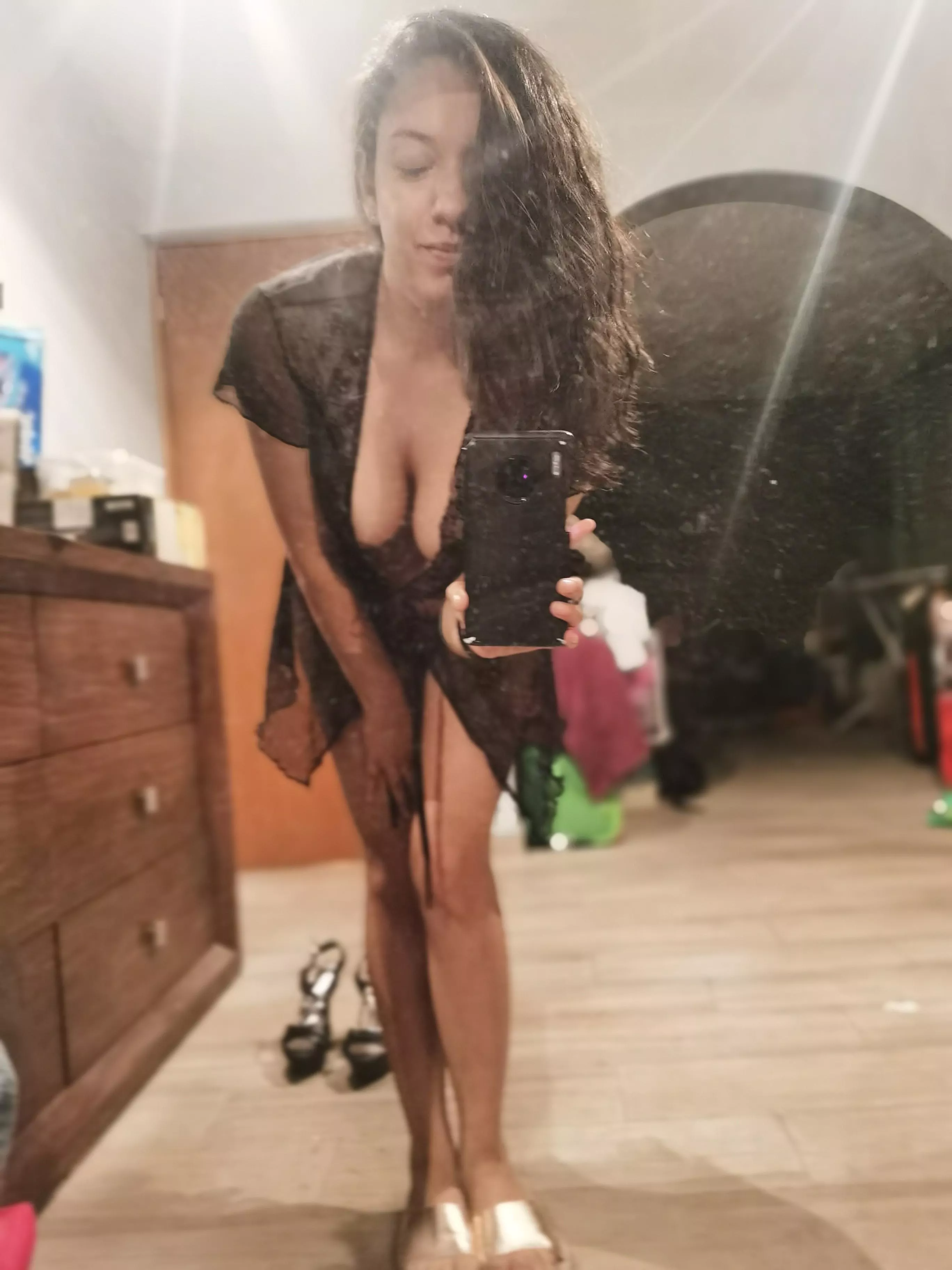 Do you wanna a petite girl? 🔥