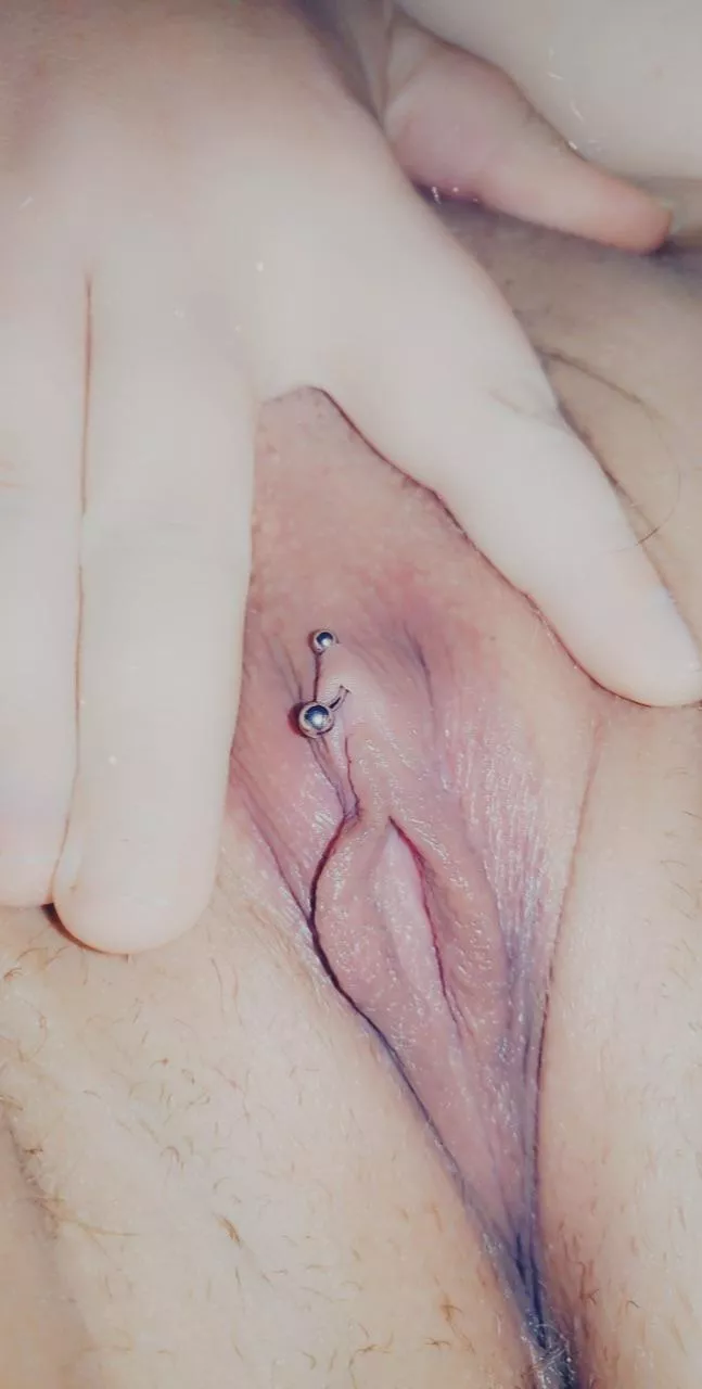 Does she look cute? 🥺😻