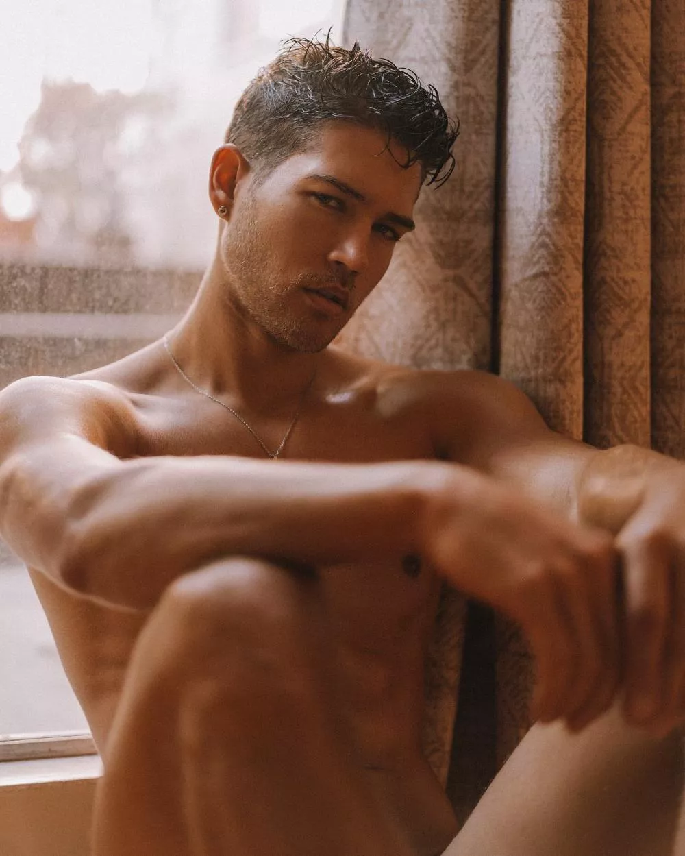 “Dom Fenison” …