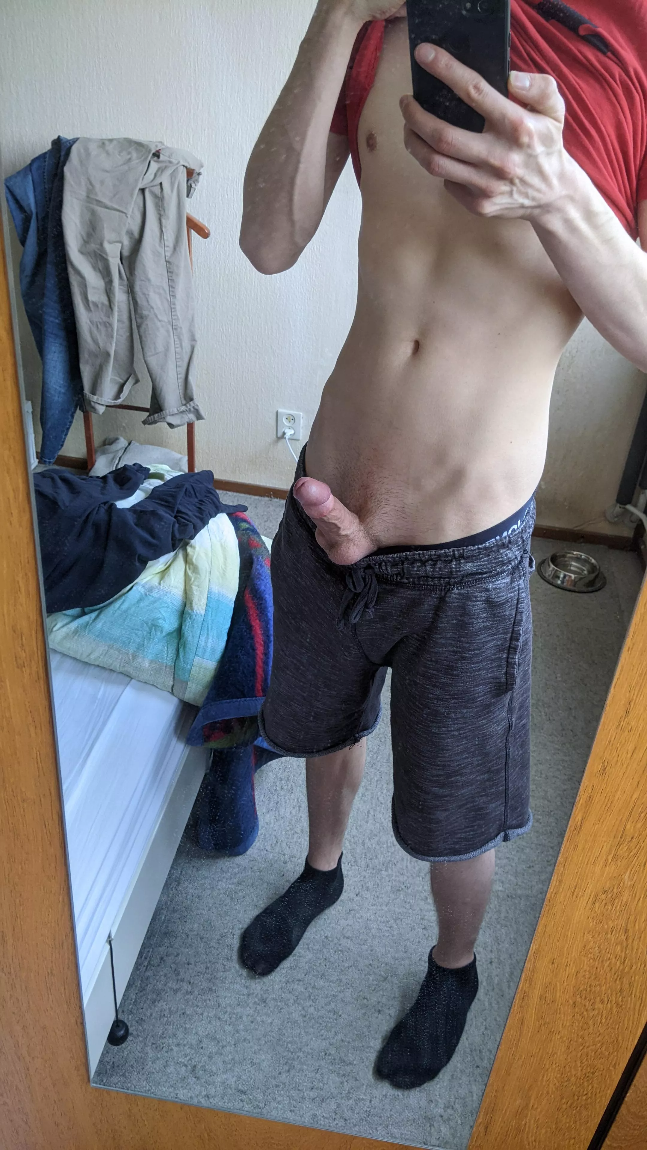 Don't look my pants slipped of 😣🥺