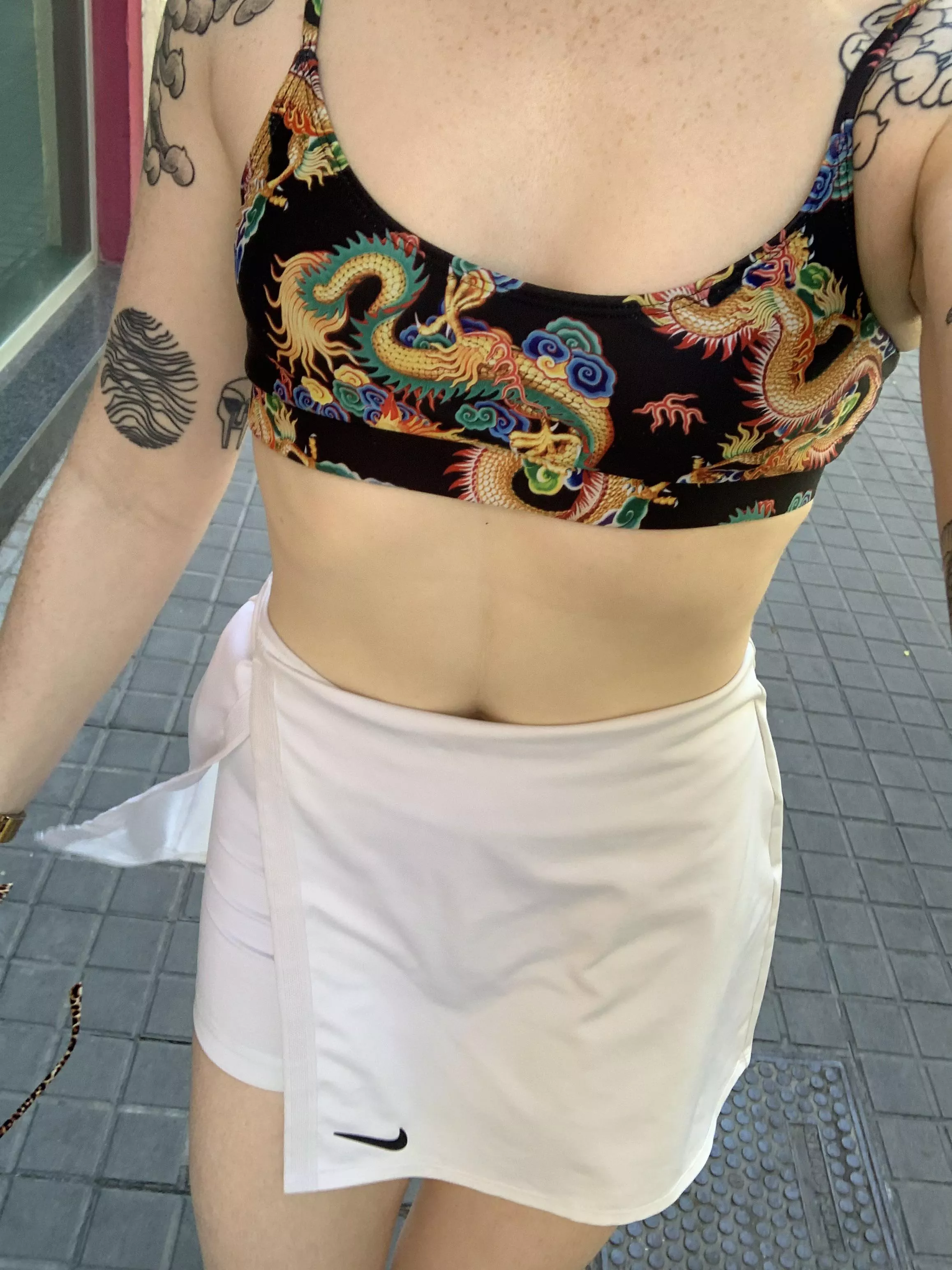 Dragon crop top 🐉