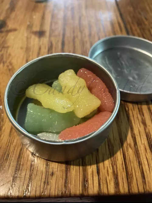 🍭 Easter bunny didn’t bring you any sweets? Mine are better anyway 😏 [selling] panties 🍭 socks 🍭 GFE 🍭 sexting 🍭 vials 🍭 gummies pops and airheads 🍭 dick rates 🍭 erotica 🍭 erotic asmr 🍭 gentle domme 🍭 SC candycoated2