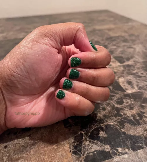 Emerald nails for St. Patrick’s Day 💚