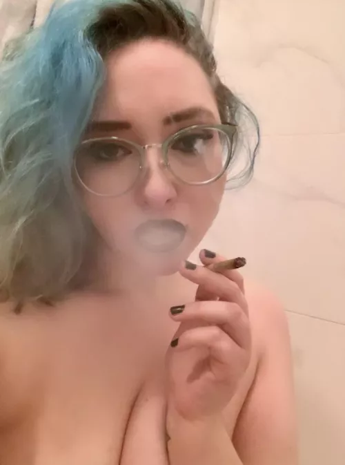 Enjoying hotboxing my bathroom after a late night photo shoot 😉📸🍃 by Cosplaying Cryptid