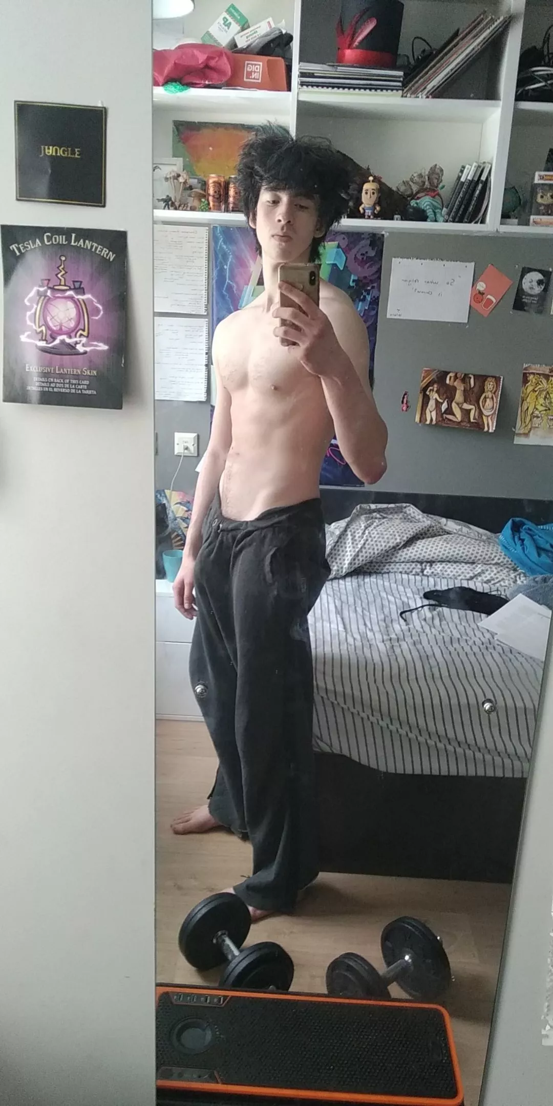 Even when flaccid I tend to have a big bulge