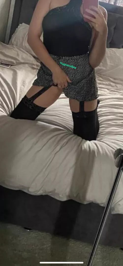 Excited for our Manchester FFM in July ( maybe more ) 😊 so many hot couples and females out there🔥[F]