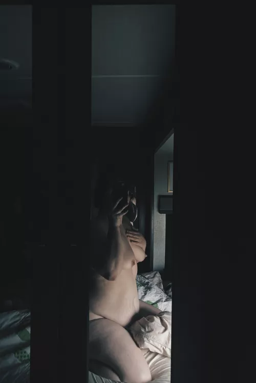 [F] 27, 180, 5’ 4” Just trying to feel beautiful in my body today.