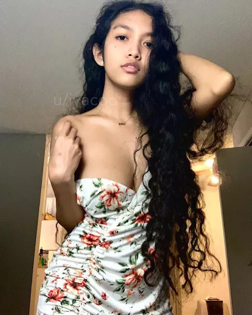 [F] Can’t wait to wear more dresses for this season 😩💕💕💕💕