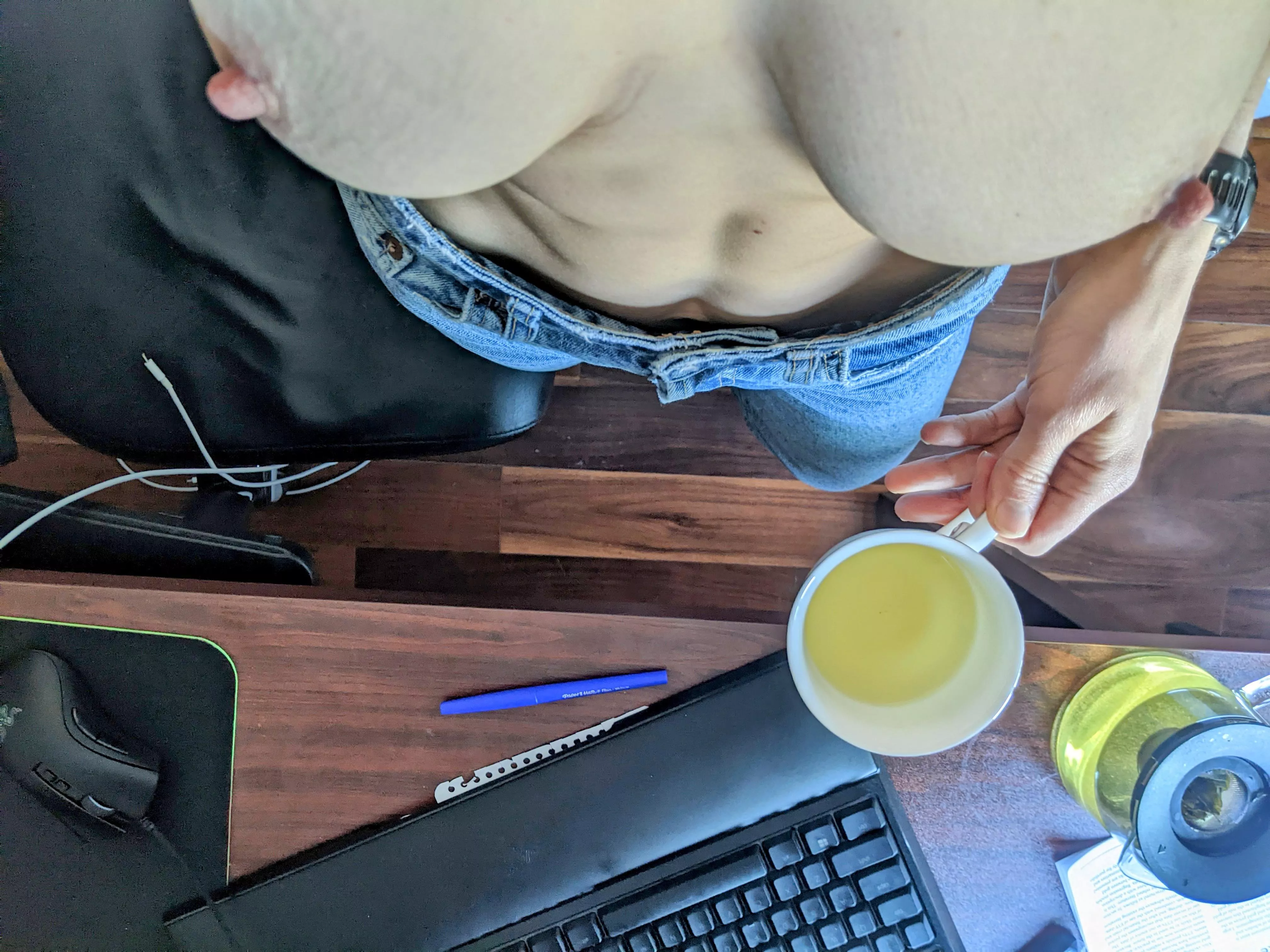 [F] I know you guys drink a lot of water, but green tea I also recommended!