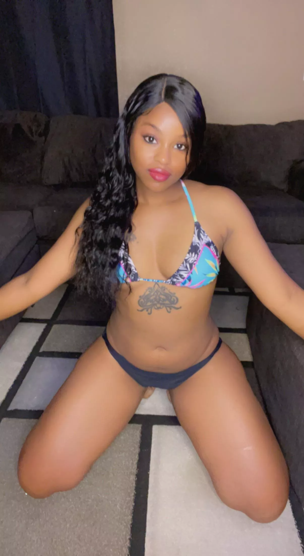 [F] I think I look cute in this bikini