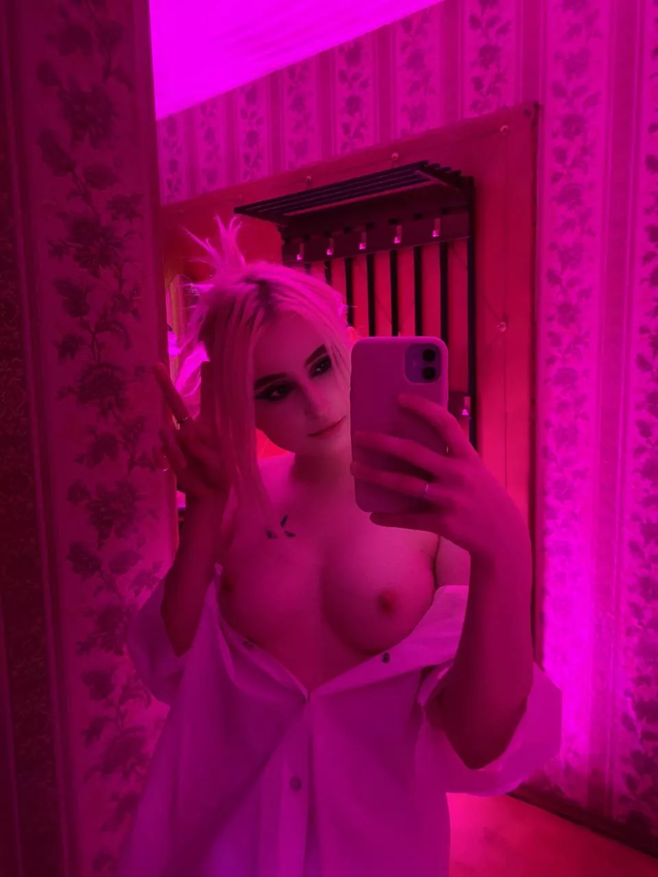 [F] Smile and you are tomorrow's weekend ;*