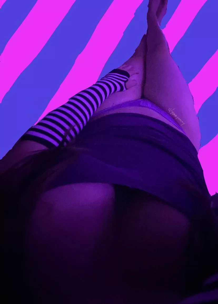 F18, bedtime boobies