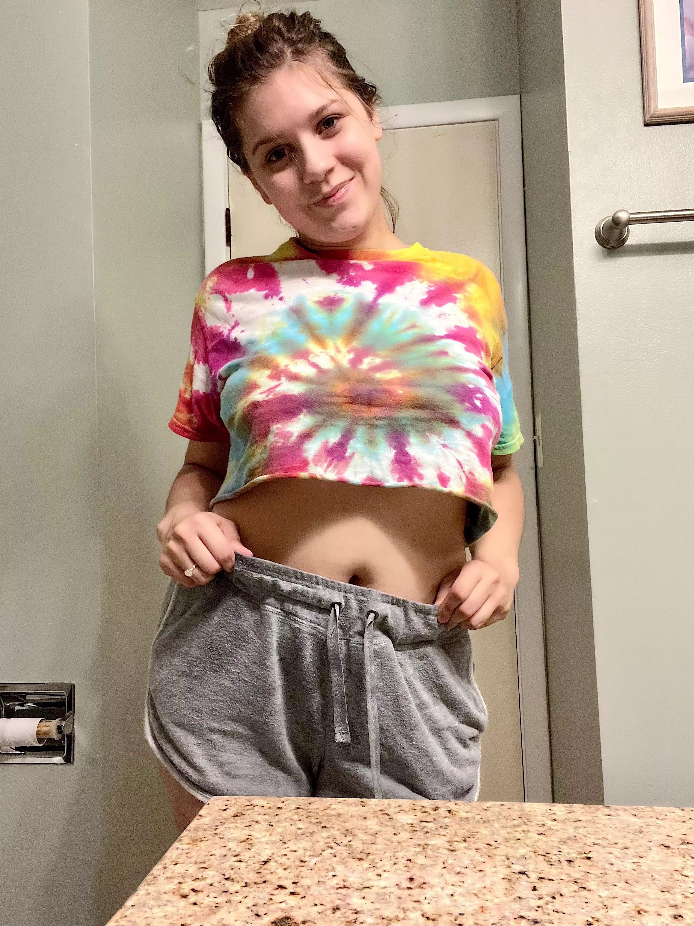 [F25] No bra, no undies - its a good morning ☀️