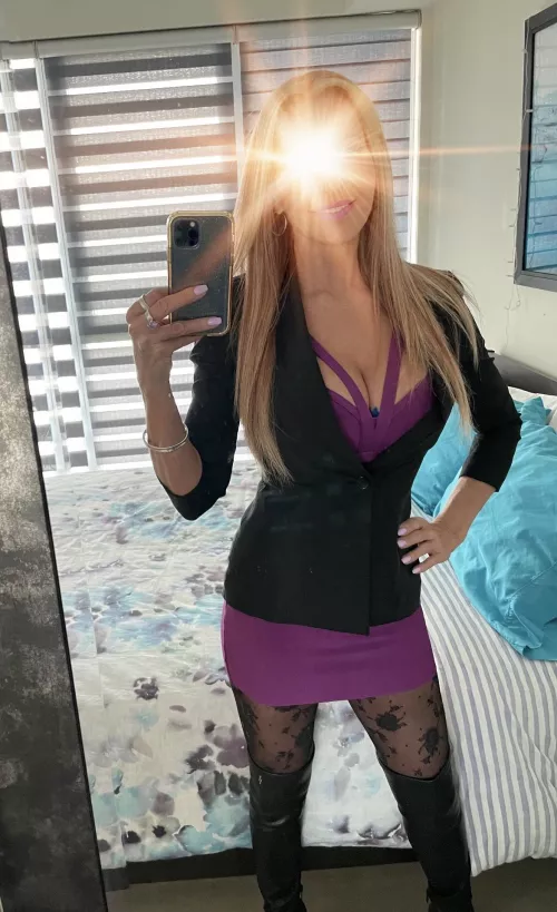 [F42] Wish I could wear this to teach but it shows a bit too much cleavage