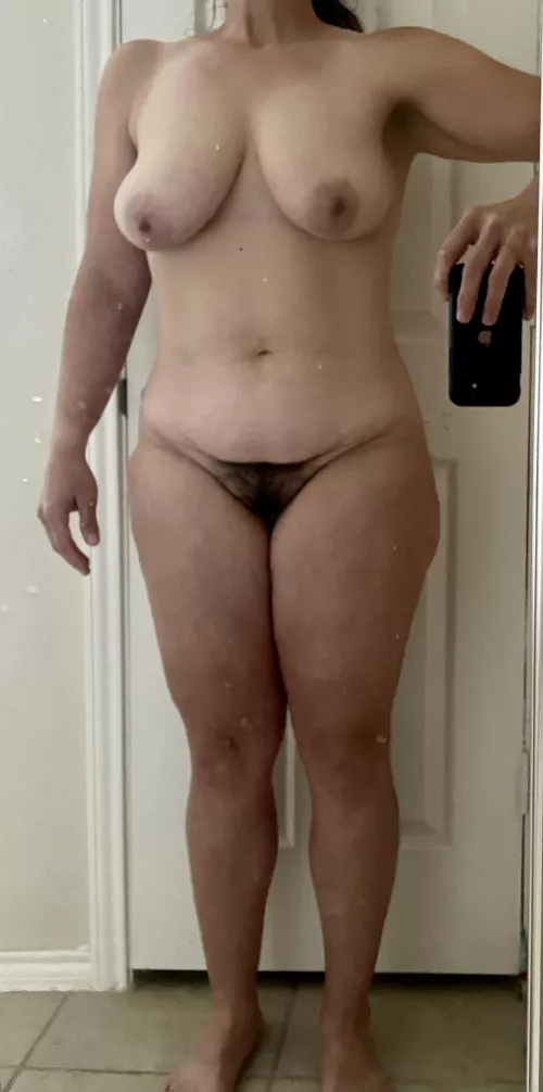 F43 5’4 170lbs.