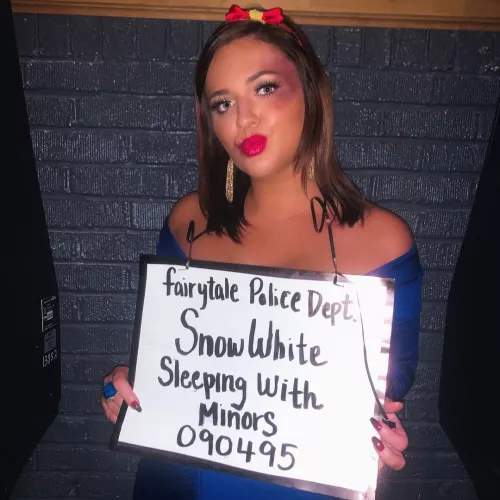 Fairytale PD - Snow White - Sleeping with Minors