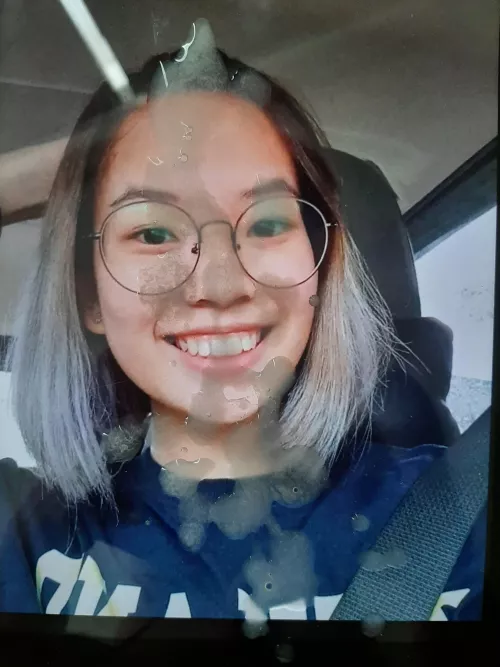 fat load on this cute girl