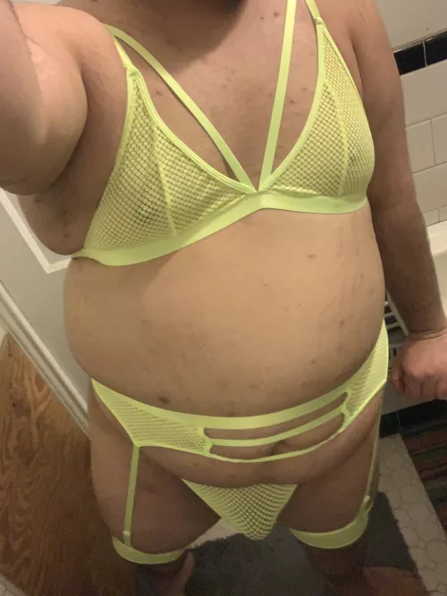 Fat sub needs feedback, do you think it’s too tight?