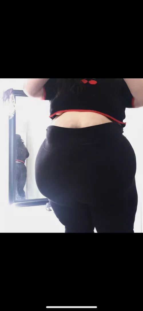 Fatter and cuter irl.. can u believe it? 🍒 😚