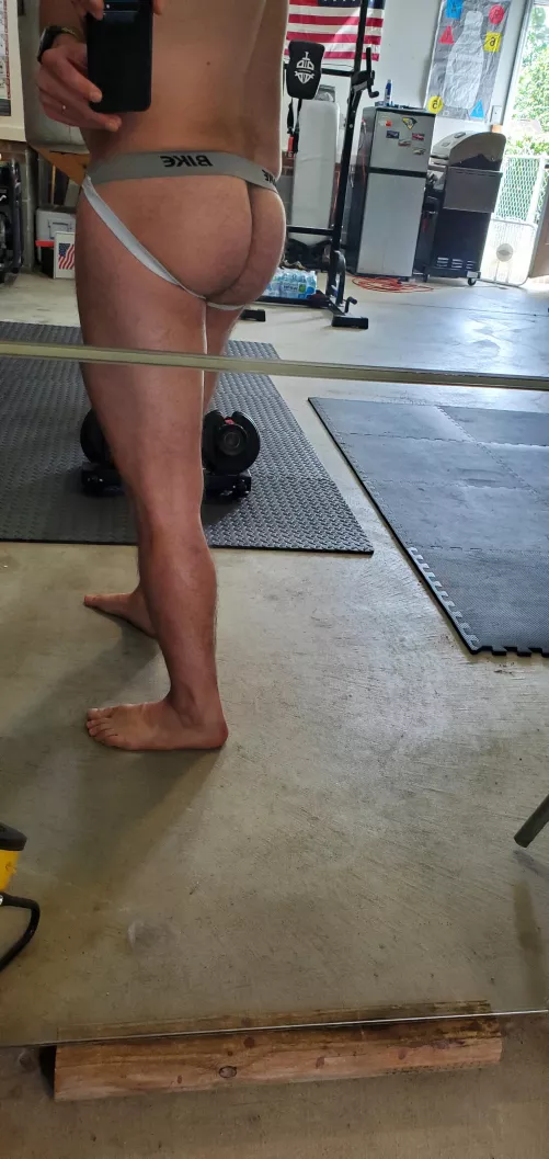 feel like my ass is looking great today