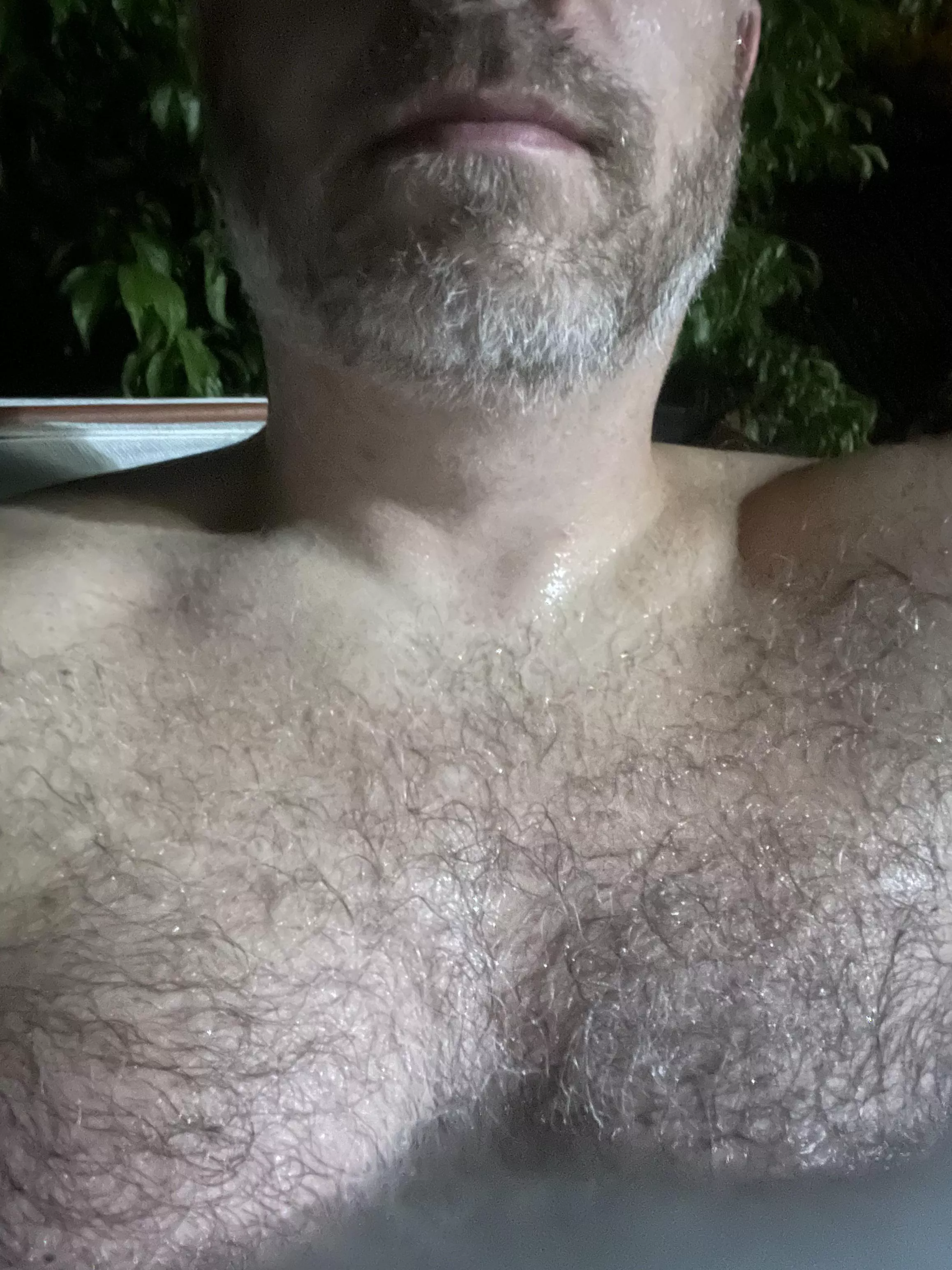 Feeling *fuzz*tive this Friday Eve evening! D[M] me if you’re in feeling the same :p