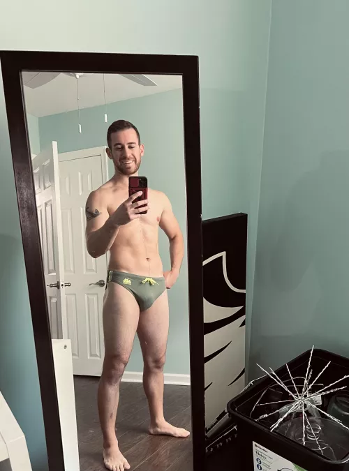 Feeling good today! Hope you all enjoy the holiday weekend 🤙🏼