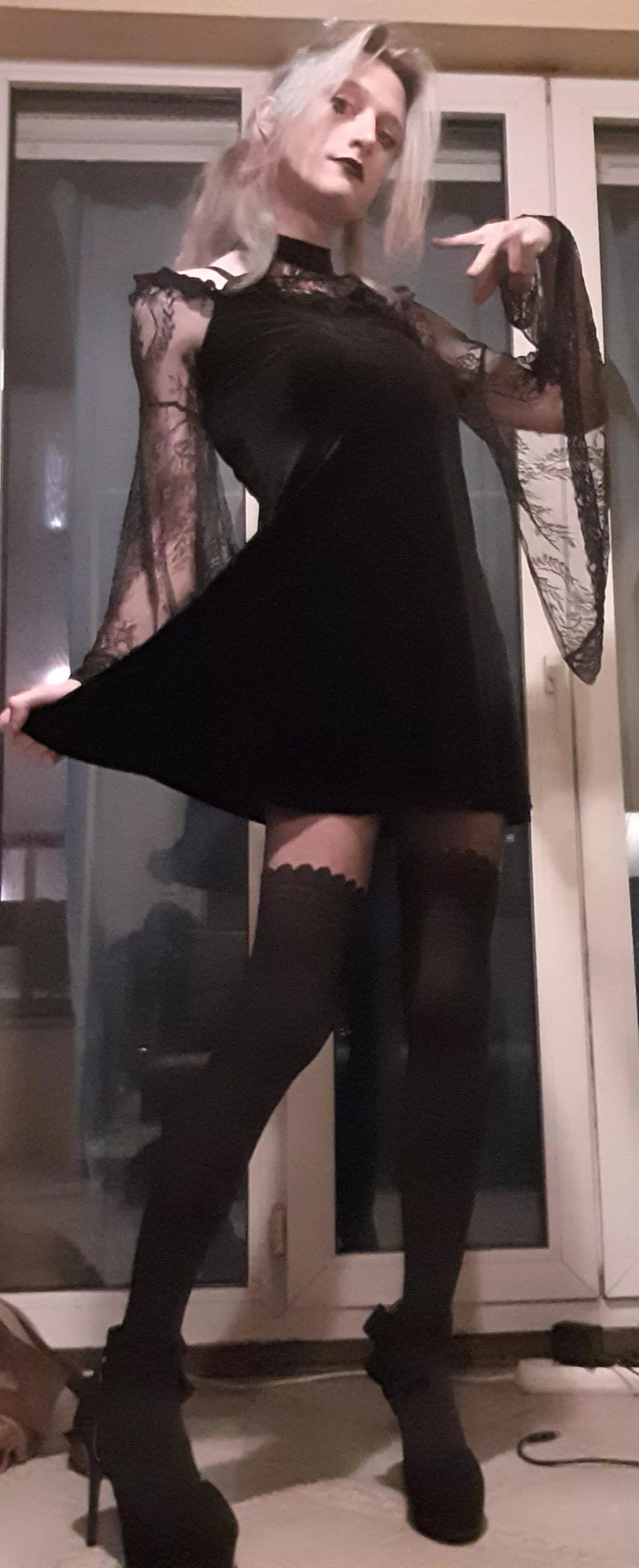 Feeling goth tonight 🦇