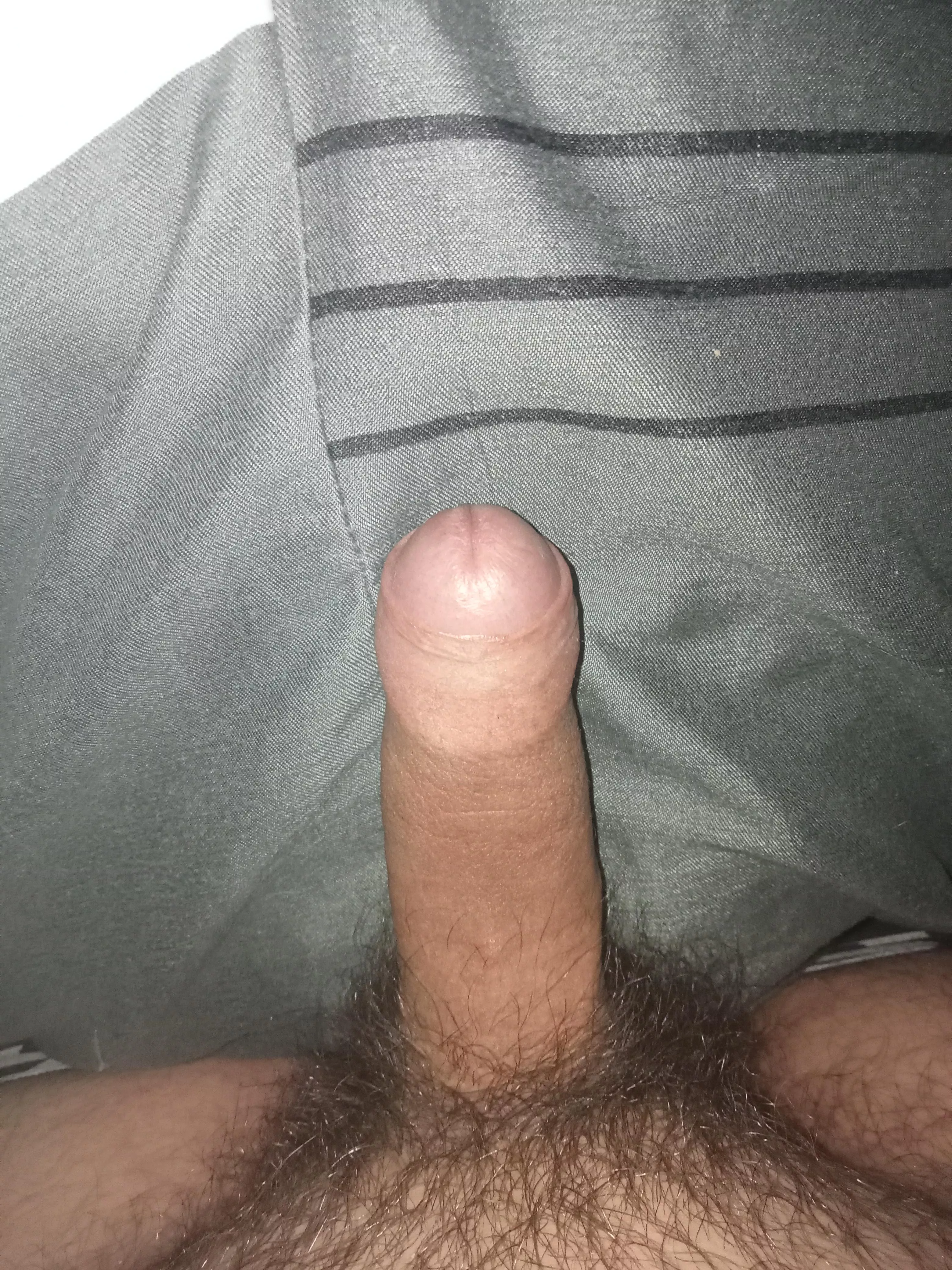 feels good rubbing it against a pillow 😙 [18]