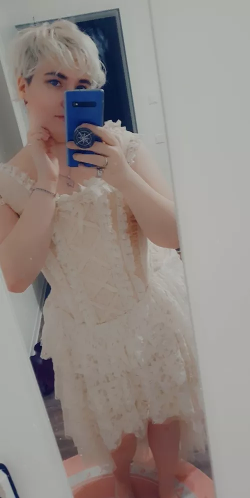 Femboy in Dress🤍