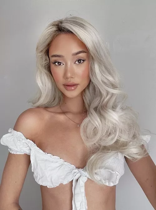 Filipina x English 🥥