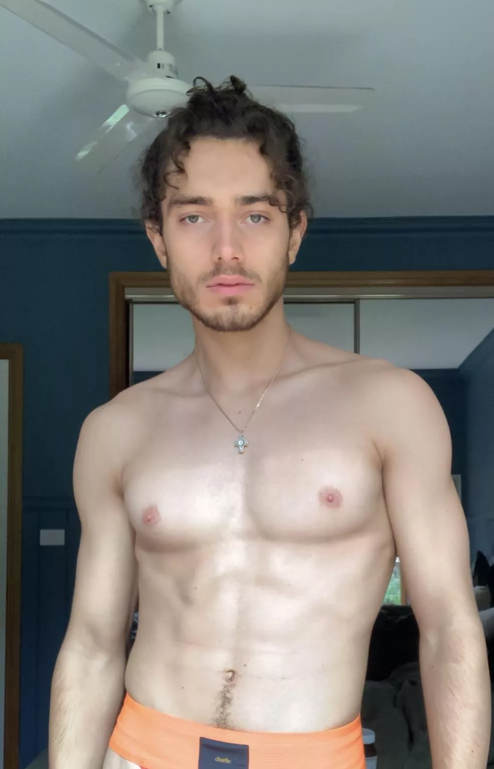 Finally can tie my hair up 😝