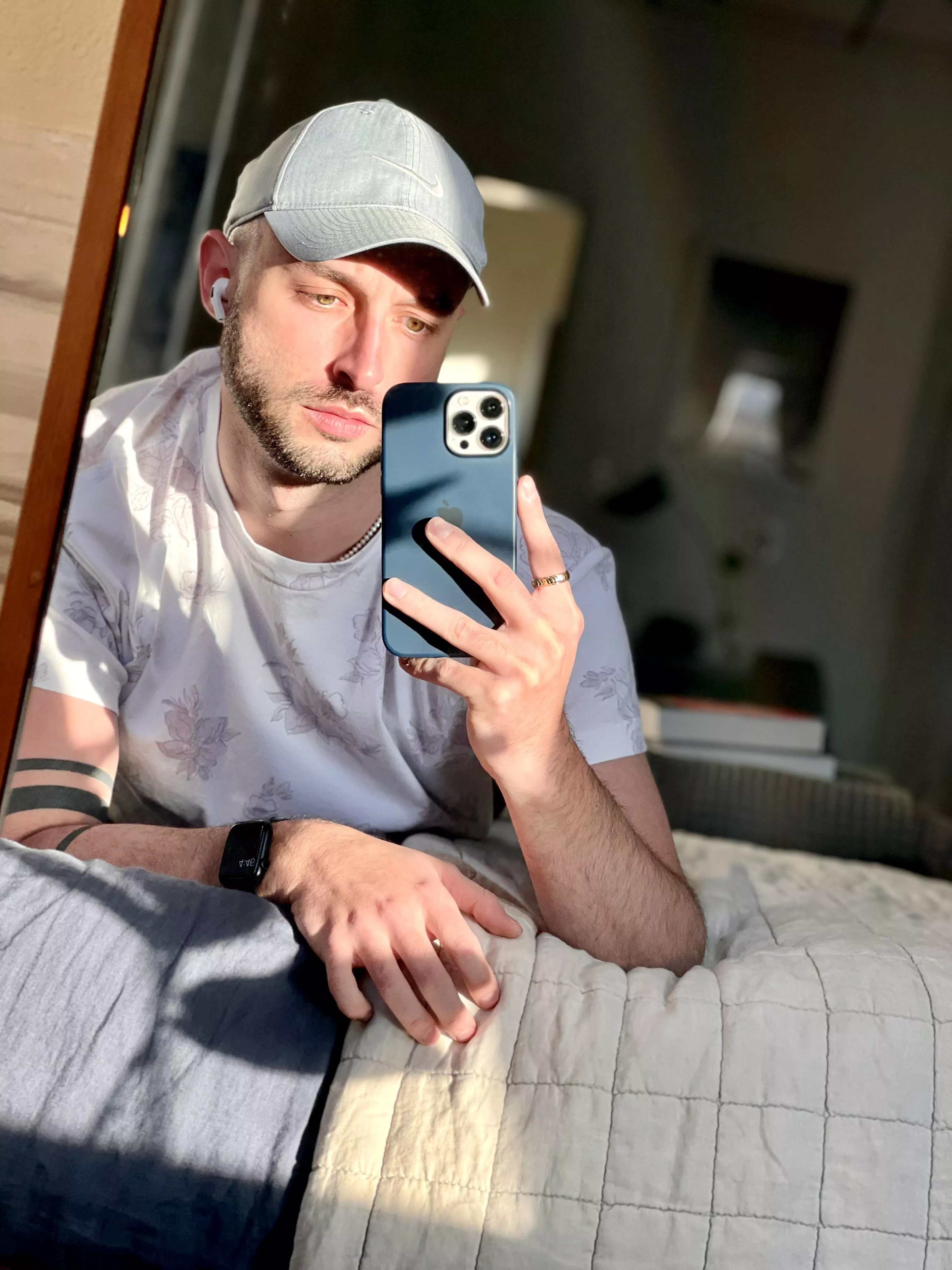 Finally getting around to my first post✌🏼Where we going tonight?