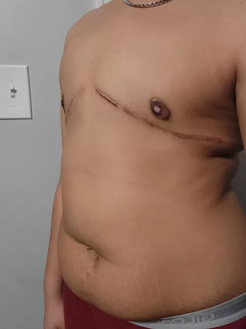 Finally getting comfortable showing my lil chub now that I can take my shirt off in public 😌 #ftm #