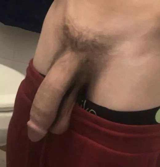 Finished my morning workout and it’s time to take a shower…there’s plenty of room to join 😏