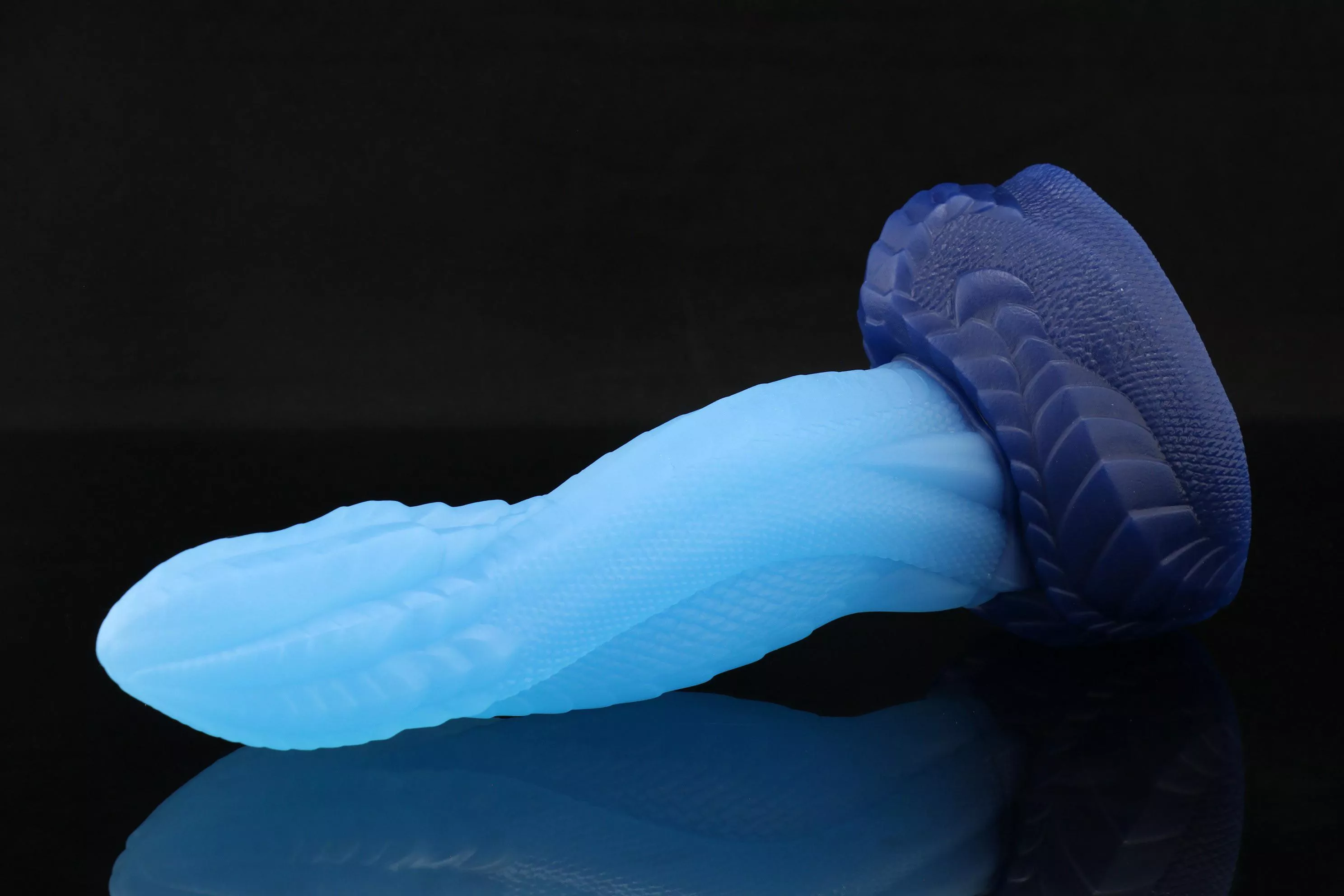 First Large-sized toy purchase…. Couldn’t resist adding this soft shaft/firm base Orochi to my collection. 🤦🏻‍♀️