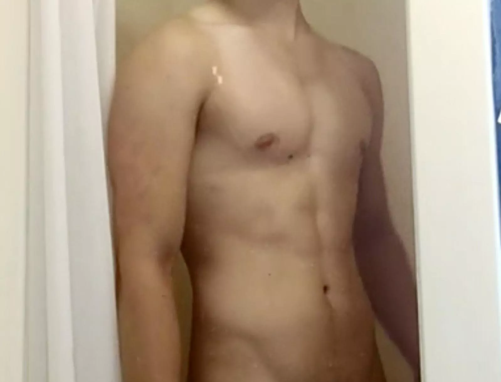 First post here :) Can you join me in the shower ;) m19