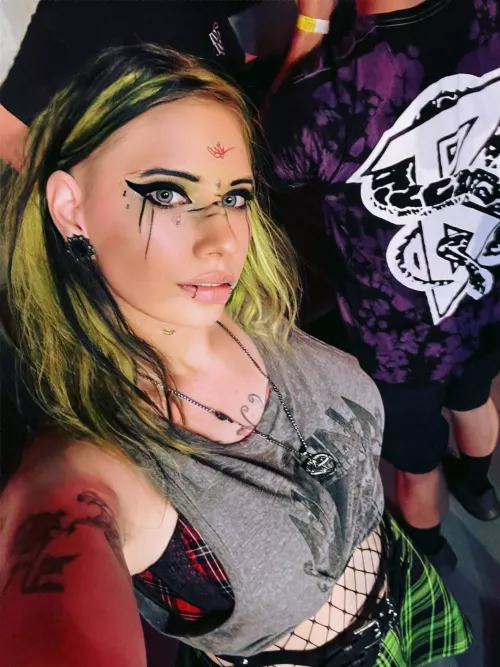 First post here 👋